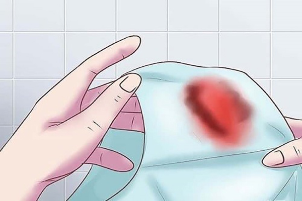 Có kinh sớm có phải mang thai không
