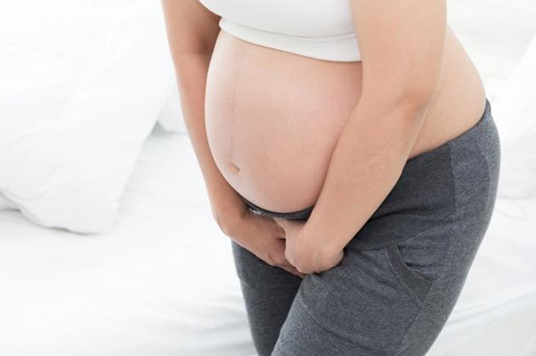 Dấu hiệu sắp sinh trước 2 ngày