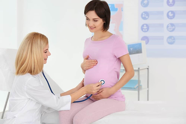 Khám nhau bám mặt trước